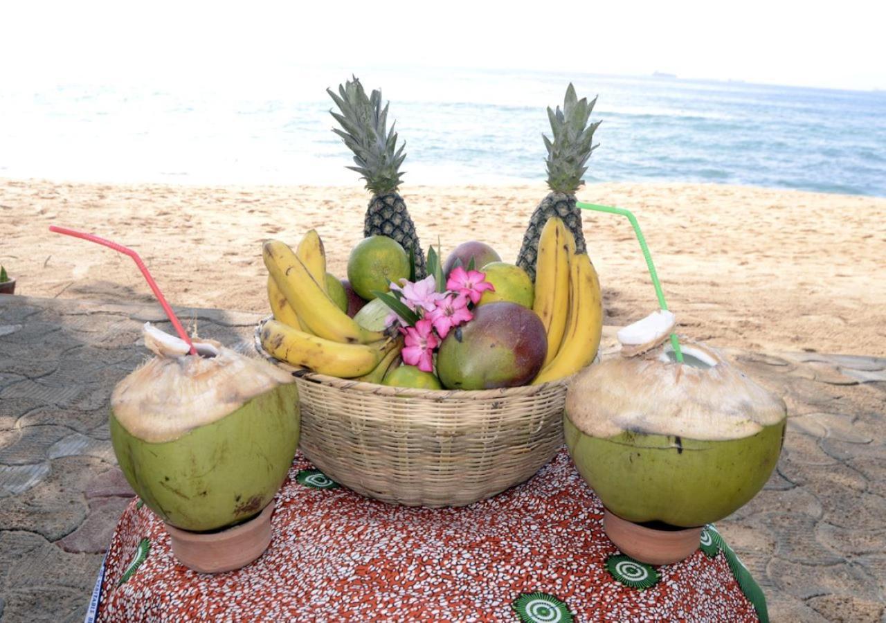 Cocobeach-Hotel 洛美 外观 照片